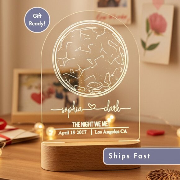 Personalized Star Map Night Light | Engagement, Anniversary & Valentine Gift - Picture 1 of 8